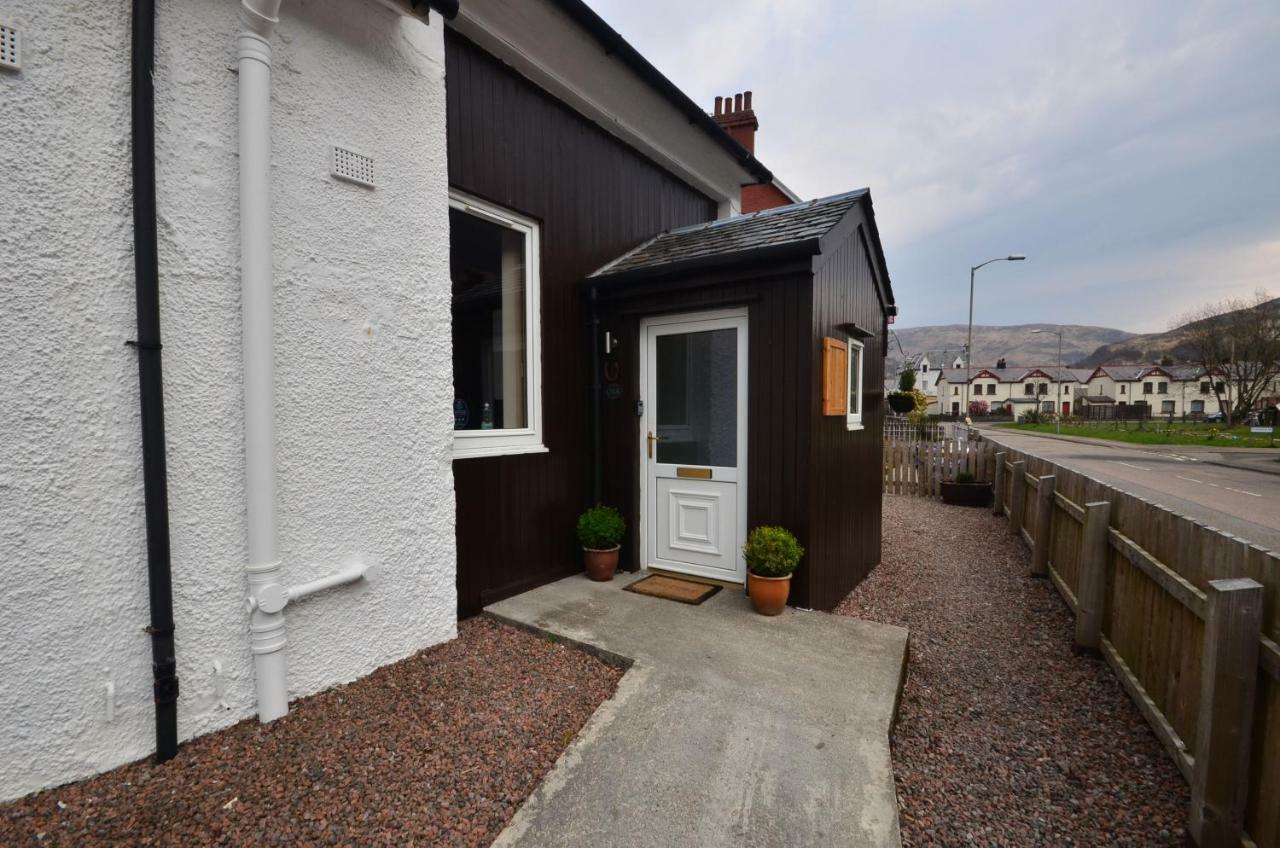 Leven And Linnhe Apartments, West Highland Way Holidays Kinlochleven Exterior photo